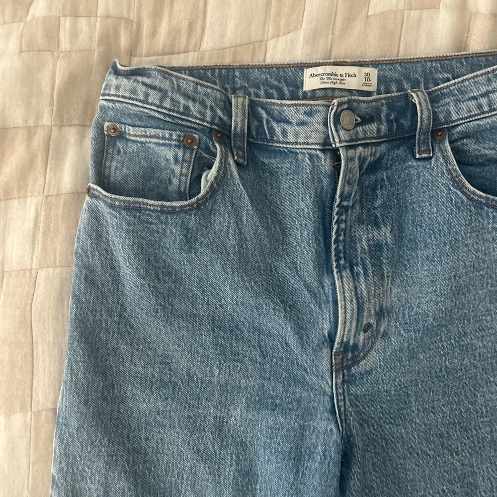 Abercrombie & Fitch High Rise Blue Jeans